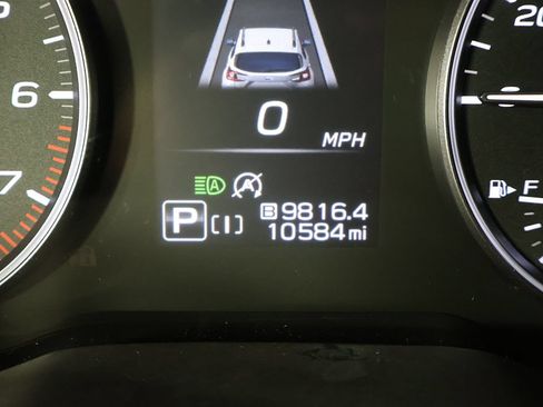 Used 2024 Subaru Crosstrek 2.0i Premium AWD/4WD image 33