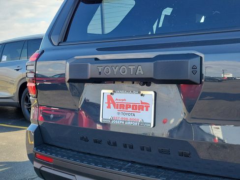 Used 2025 Toyota 4Runner SR5 image 7