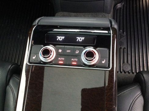 Used 2017 Audi A8 L 4.0T w/ Driver Assistance Package image 23