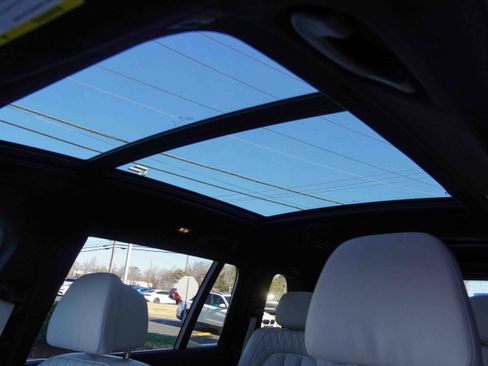 Certified 2026 BMW X7 M60i image 14