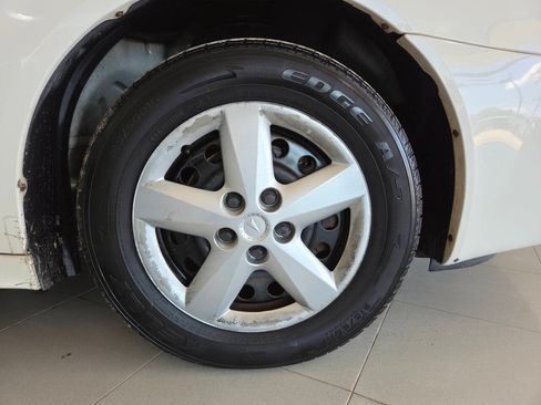 Used 2008 Pontiac Grand Prix w/ Premium Package FWD image 9