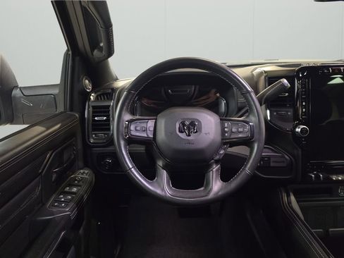 Used 2024 RAM 2500 Limited AWD/4WD image 17