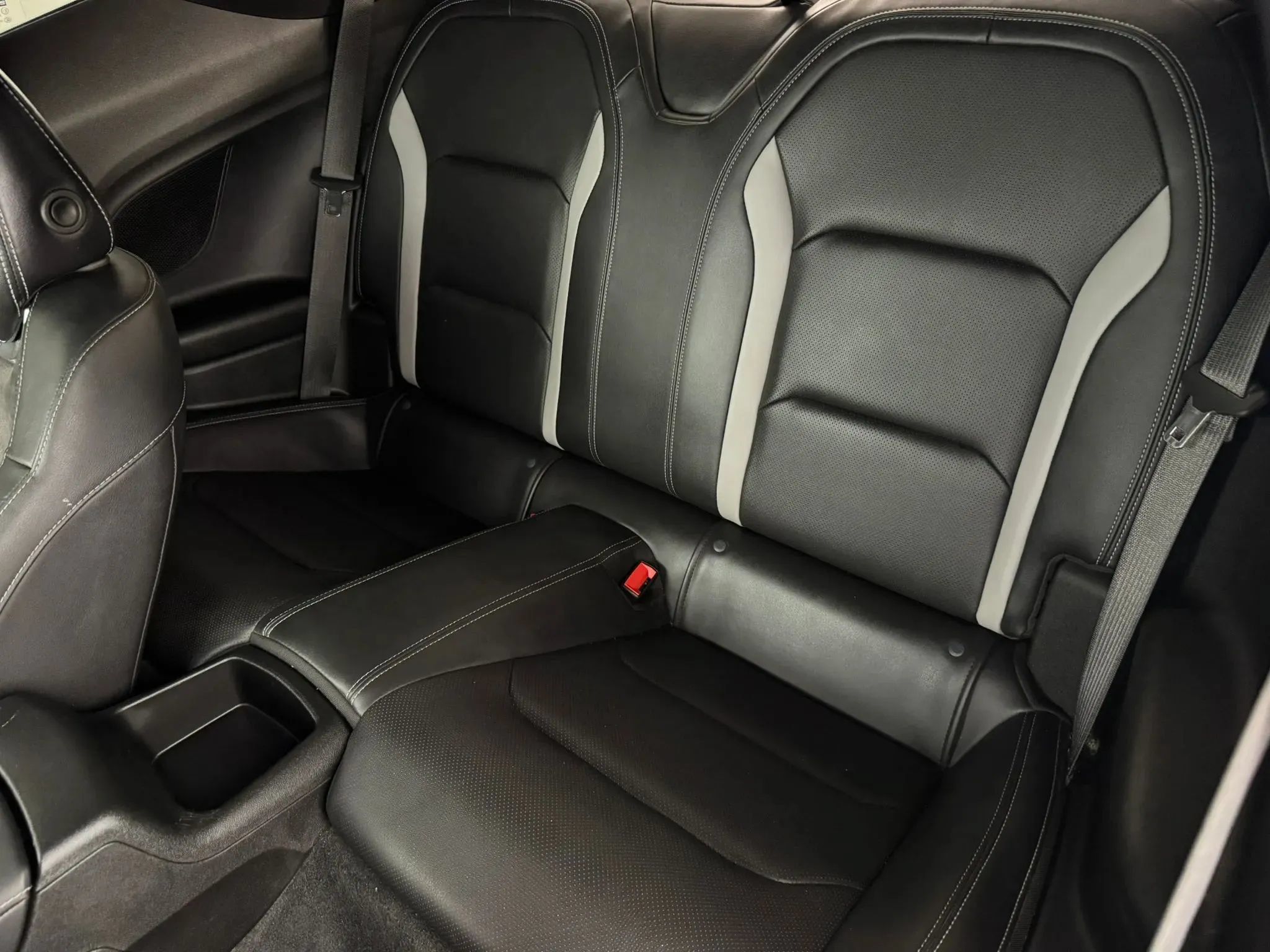 Used 2022 Chevrolet Camaro SS RWD image 31