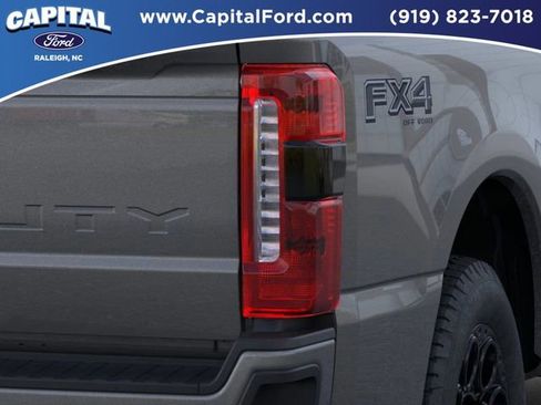 New 2026 Ford F250 Lariat w/ Black Appearance Package image 21
