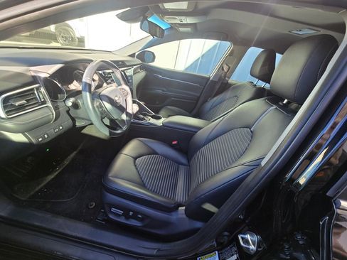 Used 2018 Toyota Camry SE image 7