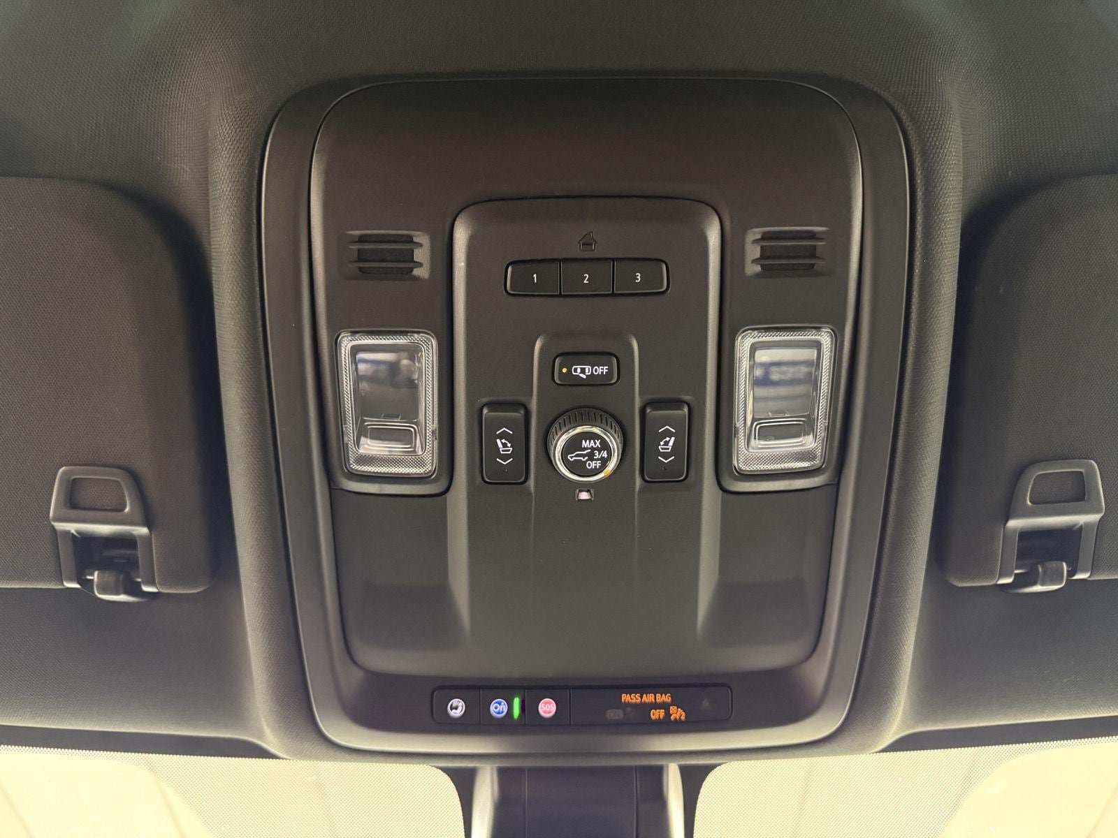 Used 2021 GMC Yukon XL Denali AWD/4WD image 18