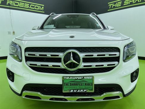 Used 2021 Mercedes-Benz GLB 250 4MATIC image 3