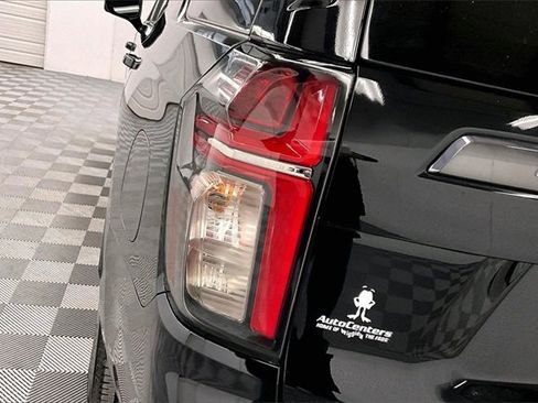 Used 2021 Chevrolet Tahoe Z71 w/ Luxury Package image 33