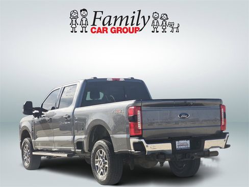 Used 2024 Ford F250 Lariat image 3