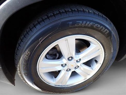 Used 2021 Chevrolet Trax LS w/ Tint and Cruise Package image 7