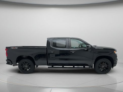 Used 2024 Chevrolet Silverado 1500 RST w/ Convenience Package II AWD/4WD image 4