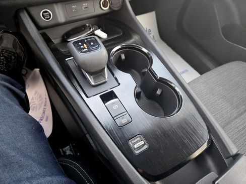 Used 2023 Nissan Rogue SV image 28