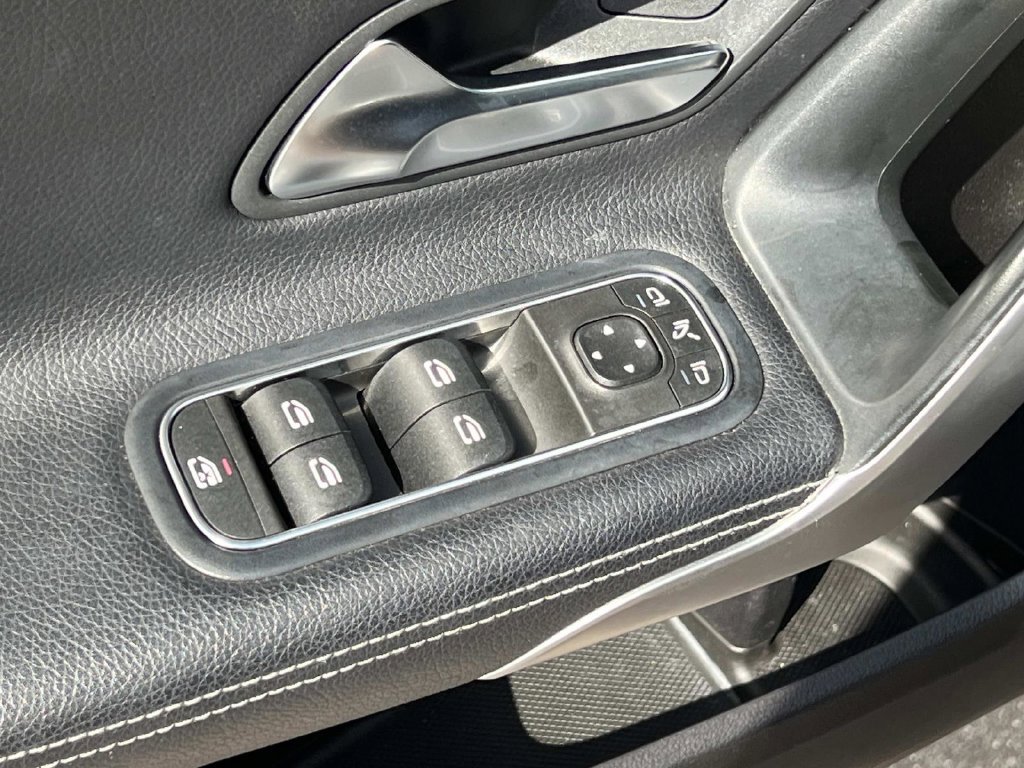 Used 2019 Mercedes-Benz A 220 4MATIC image 17