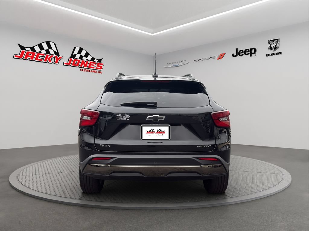 Used 2025 Chevrolet Trax ACTIV w/ Driver Confidence Package FWD image 8