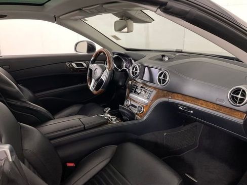 Used 2013 Mercedes-Benz SL 550 image 25