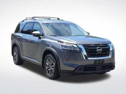 Used 2022 Nissan Pathfinder SV