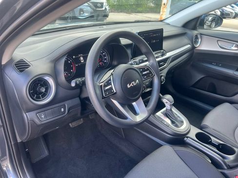 Certified 2023 Kia Forte LXS FWD image 6