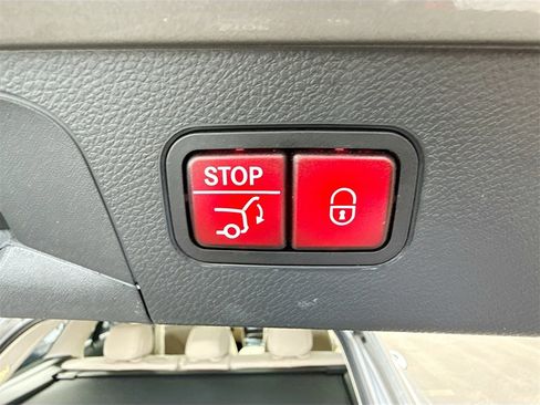 Used 2021 Mercedes-Benz GLC 300 w/ Multimedia Package image 31