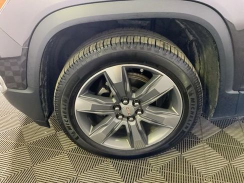 Used 2018 GMC Acadia SLT AWD/4WD image 11