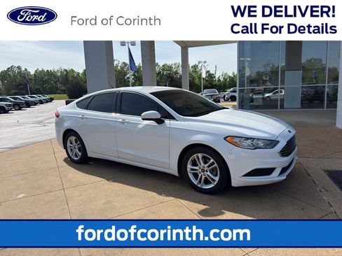 Used 2018 Ford Fusion SE FWD image 1
