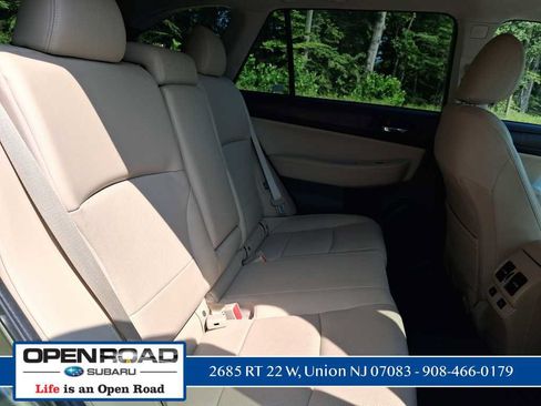 Used 2017 Subaru Outback 2.5i Limited AWD/4WD image 19