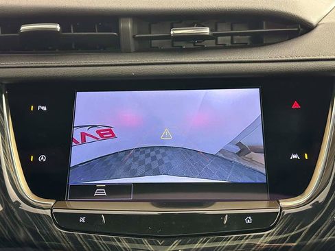 Used 2023 Cadillac XT6 Premium Luxury image 34
