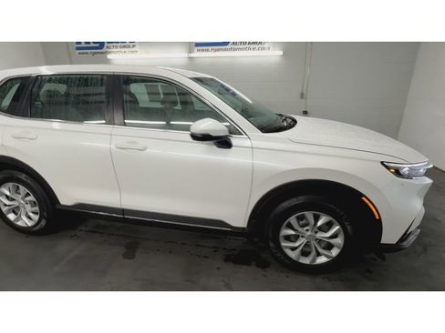 Certified 2024 Honda CR-V LX image 2