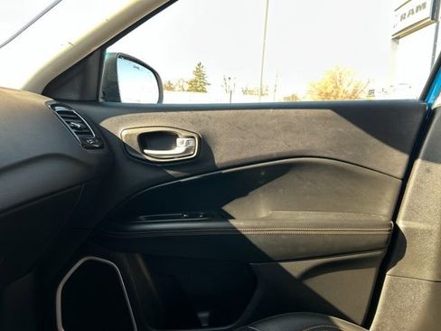 Used 2019 Jeep Compass Limited image 37