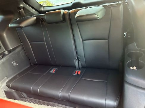 Used 2023 Toyota Highlander XSE image 13