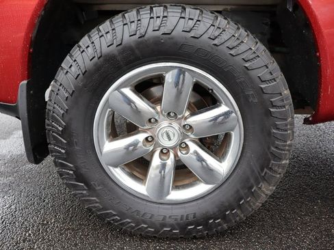 Used 2013 Nissan Titan SV w/ SV Value Truck Pkg image 43