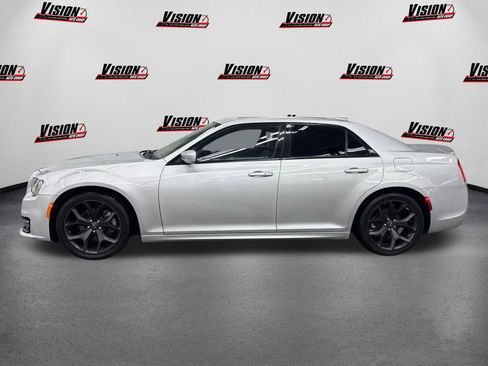 Used 2022 Chrysler 300 S image 8