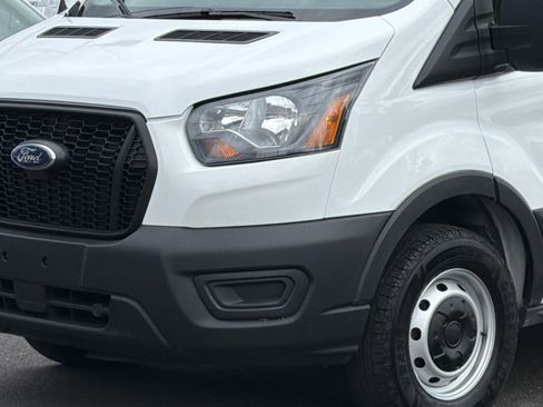 Used 2024 Ford Transit 250 148 Medium Roof RWD image 2