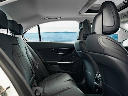 Used 2025 Mercedes-Benz C 300 C 300 image 36