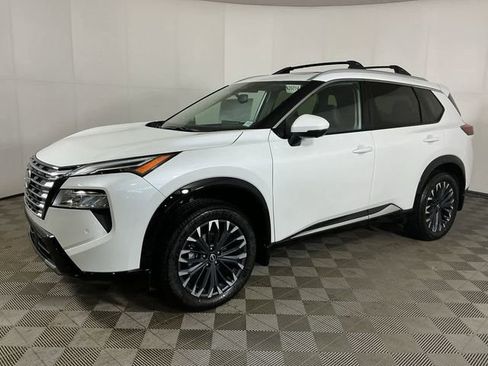 New 2026 Nissan Rogue Platinum w/ Platinum Premium Package image 3