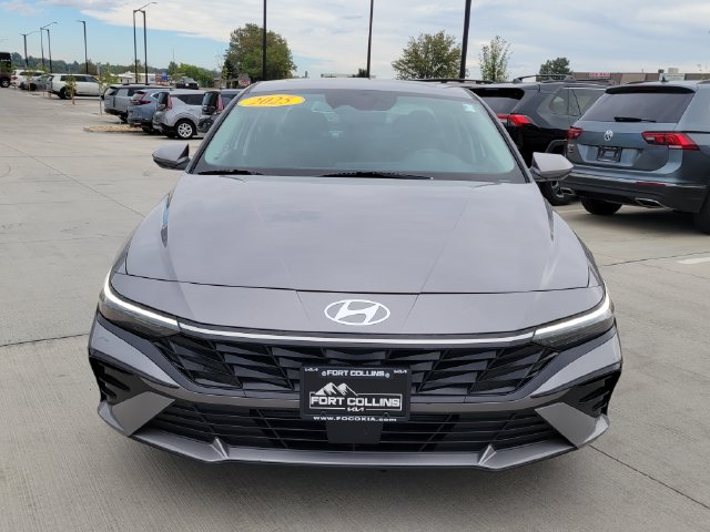 Used 2025 Hyundai Elantra SEL FWD image 8