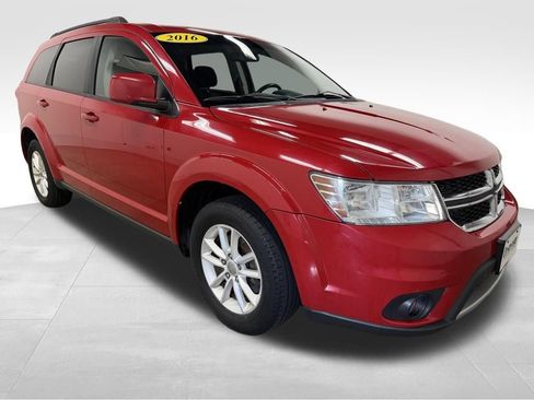Used 2016 Dodge Journey SXT w/ Comfort/Convenience Group AWD/4WD image 2