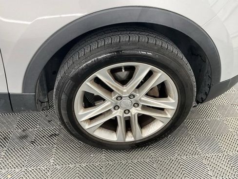 Used 2016 Ford Explorer XLT w/ Equipment Group 202A image 31