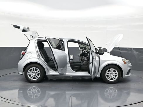 Used 2020 Chevrolet Sonic LT image 30