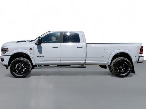 Used 2024 RAM 3500 Laramie w/ Night Edition image 9