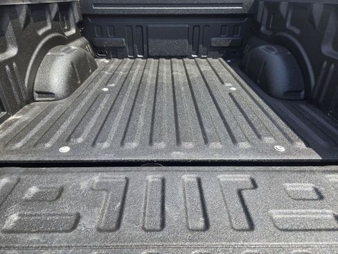 Used 2024 Ford F150 Lariat AWD/4WD image 40