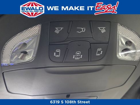 New 2026 Chrysler Pacifica Select image 24