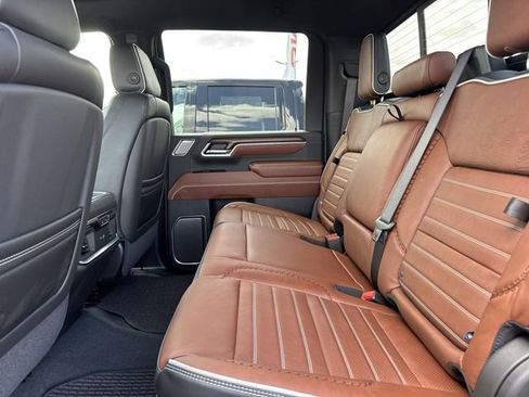 New 2026 GMC Sierra 2500 Denali Ultimate AWD/4WD image 9