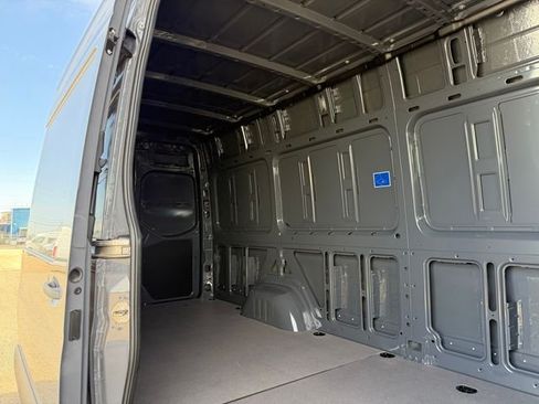 New 2026 Mercedes-Benz Sprinter 2500 image 23