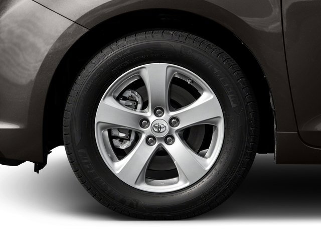 Certified 2017 Toyota Sienna LE AWD/4WD image 11