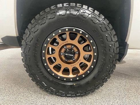 Used 2018 Chevrolet Silverado 1500 LT w/ All Star Edition image 25