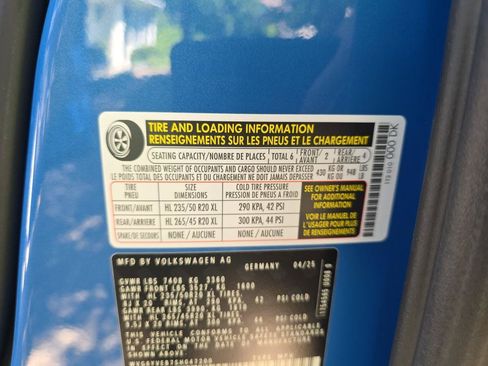 Used 2025 Volkswagen ID. Buzz 1st Edition AWD/4WD image 17
