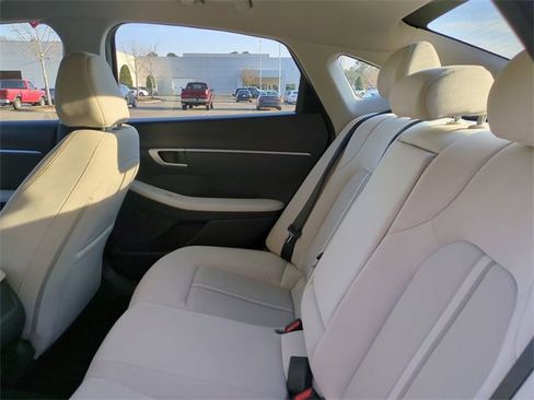 Used 2025 Hyundai Sonata SEL image 13