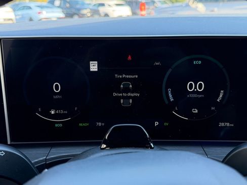 Used 2025 Hyundai Santa Fe Limited image 7