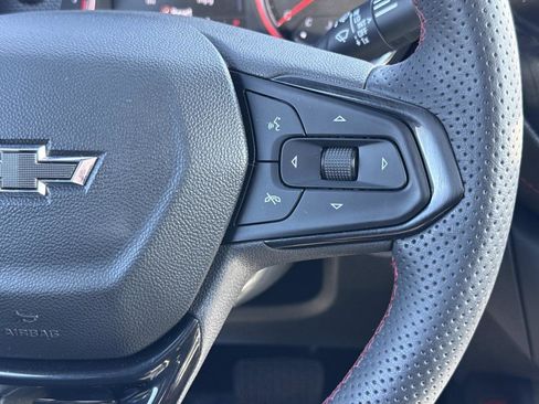 Used 2023 Chevrolet TrailBlazer RS w/ Sun and Liftgate Package image 8