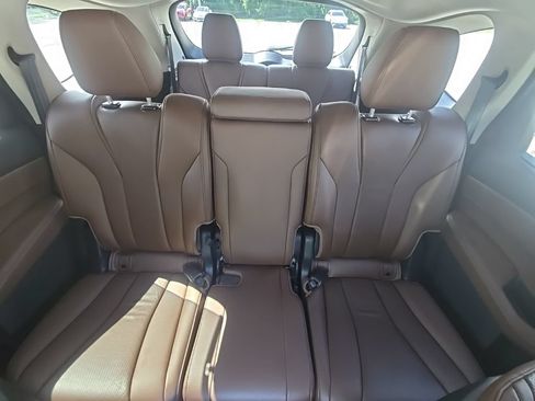 Certified 2024 Acura MDX w/ Technology Package FWD image 31
